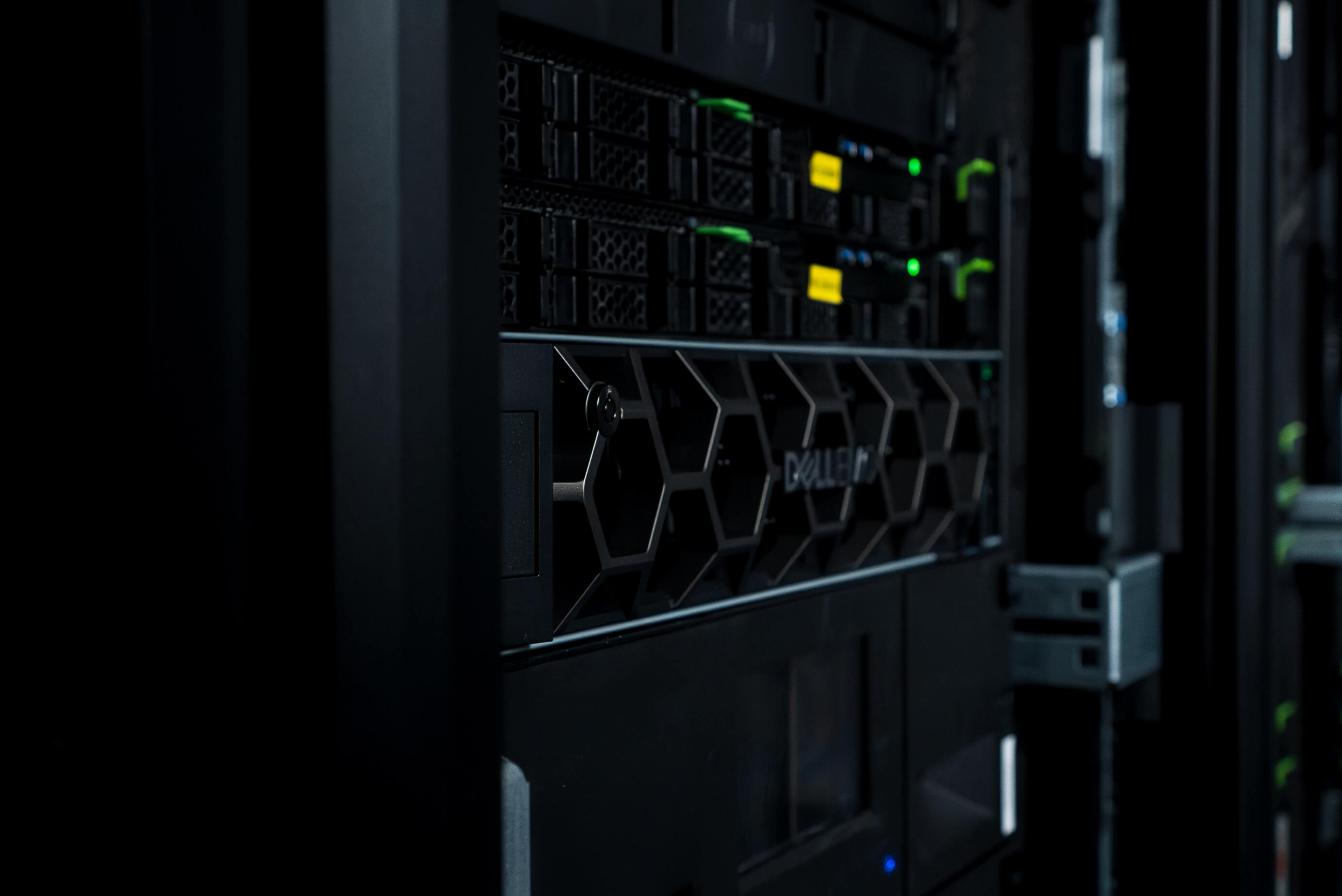 wilken-data-service-center-rack